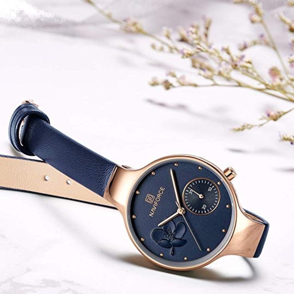 Women\'s Waterproof Leather Quartz Wrist Watch